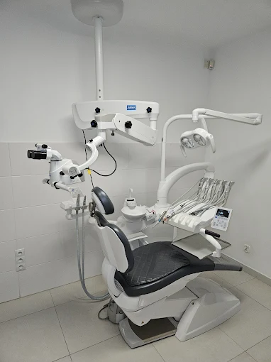 Nowoczesny sprzęt diagnostyczny i zabiegowy — Gabinet Medi-Dent w Białymstoku